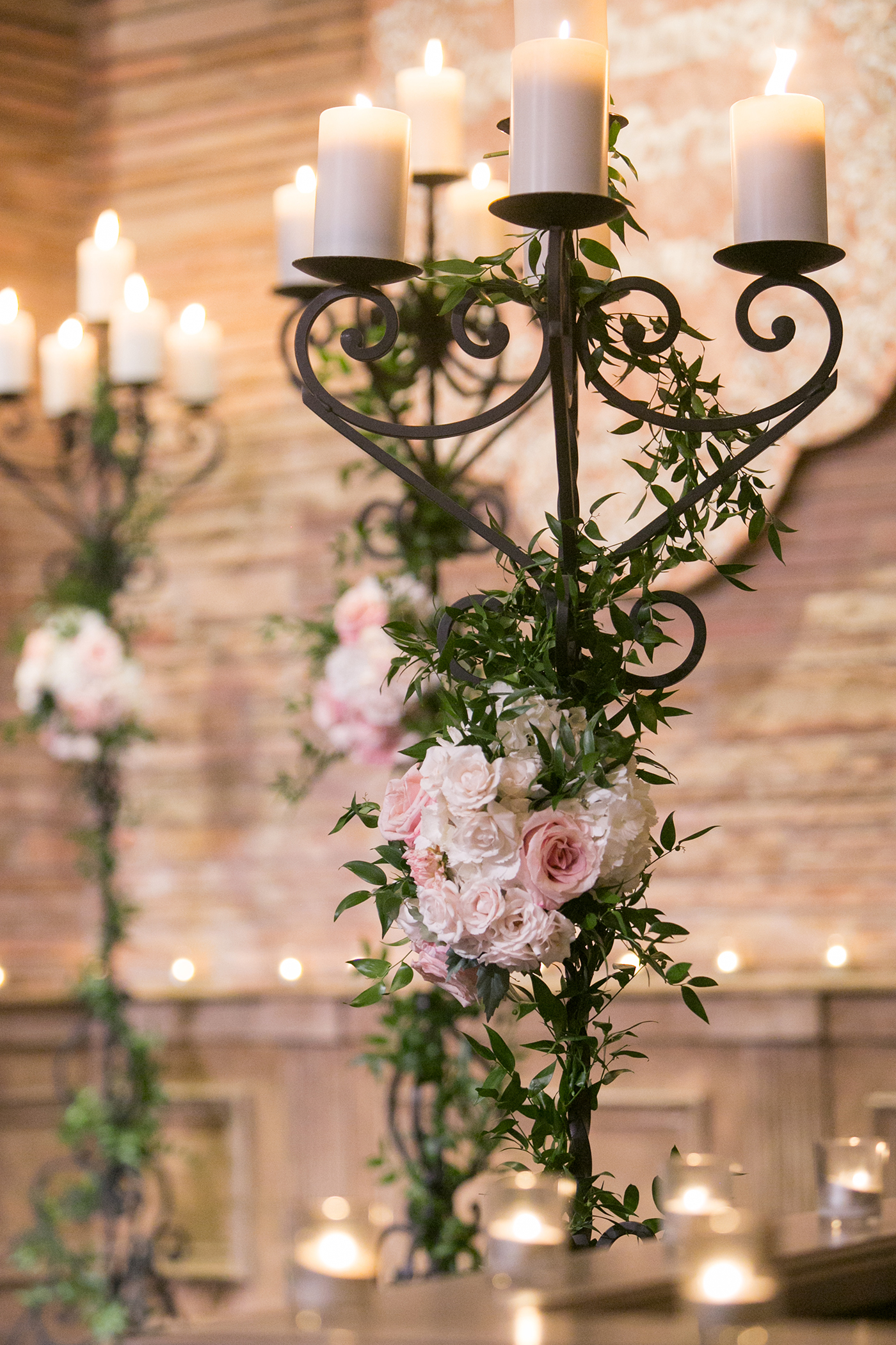 Fort Worth Wedding Floral Design - A Stylish Soiree - Sabrina + Bryan 