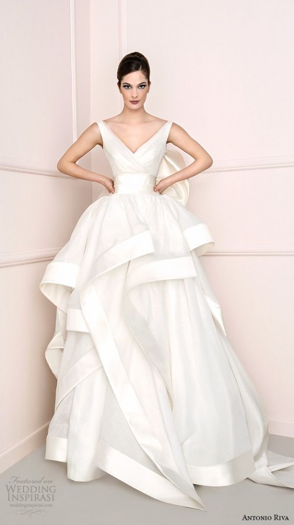 dipped-v-wedding-dress-575x1024