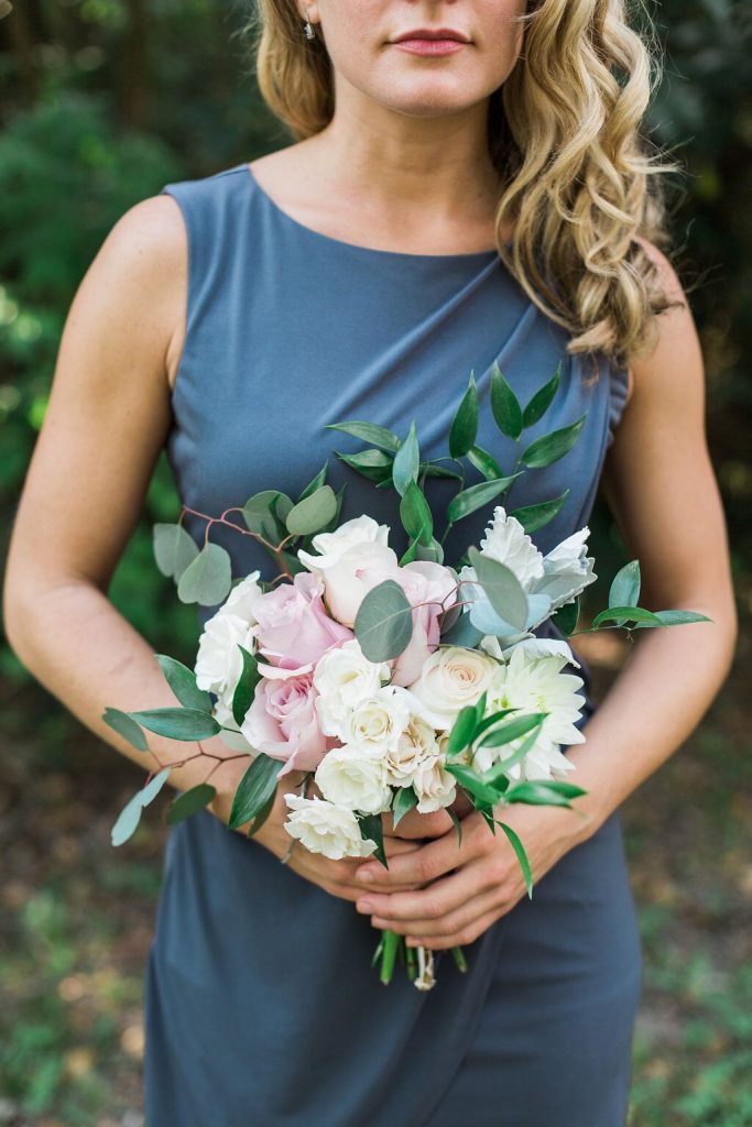 Soft Elegant Wedding Bouquet Photo