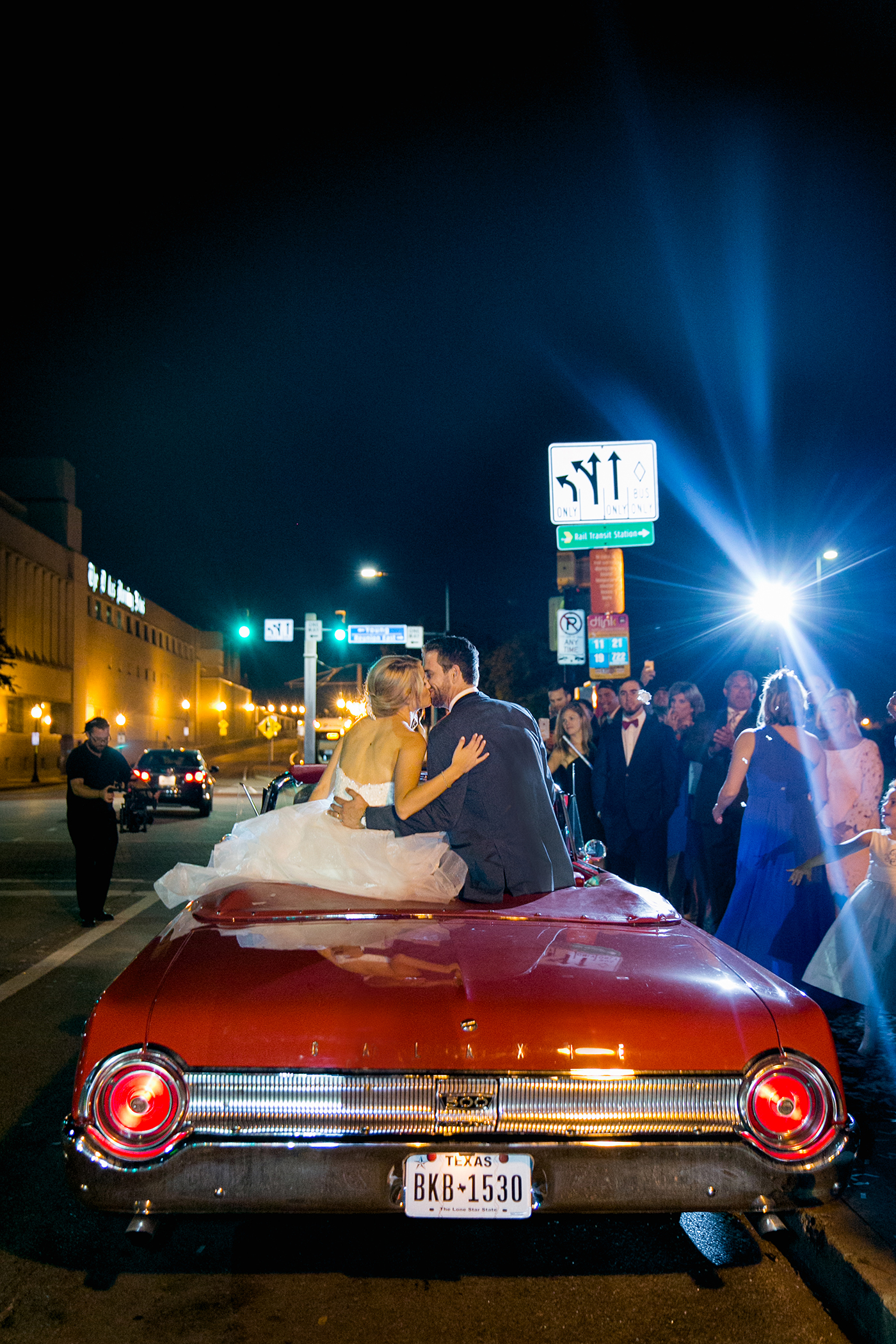 Downtown Dallas Wedding | A Stylish Soiree