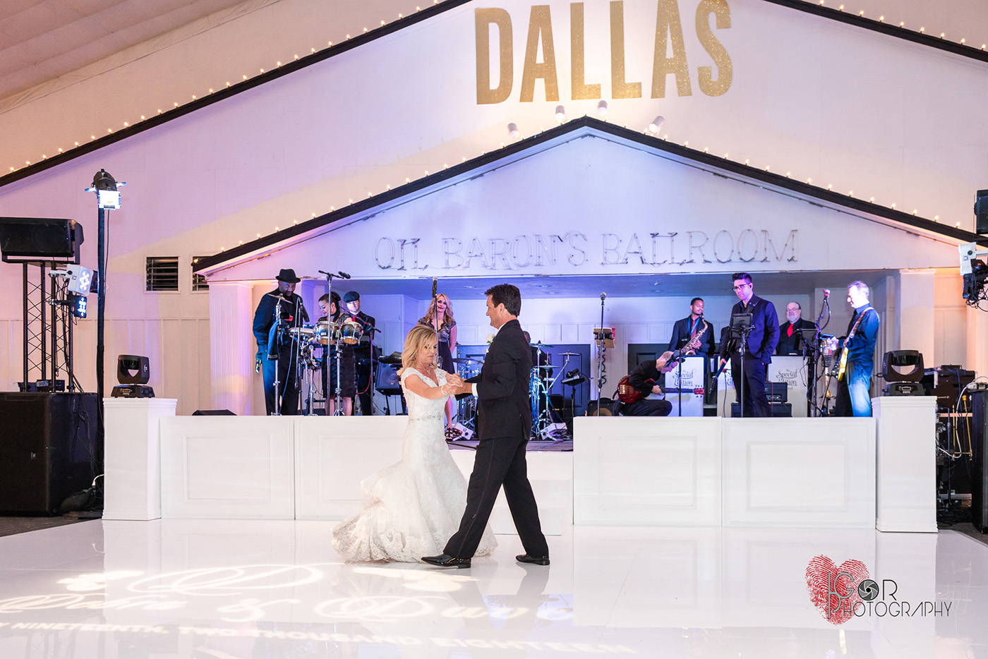 Dallas Texas Wedding - Southfork Ranch - A Stylish Soiree